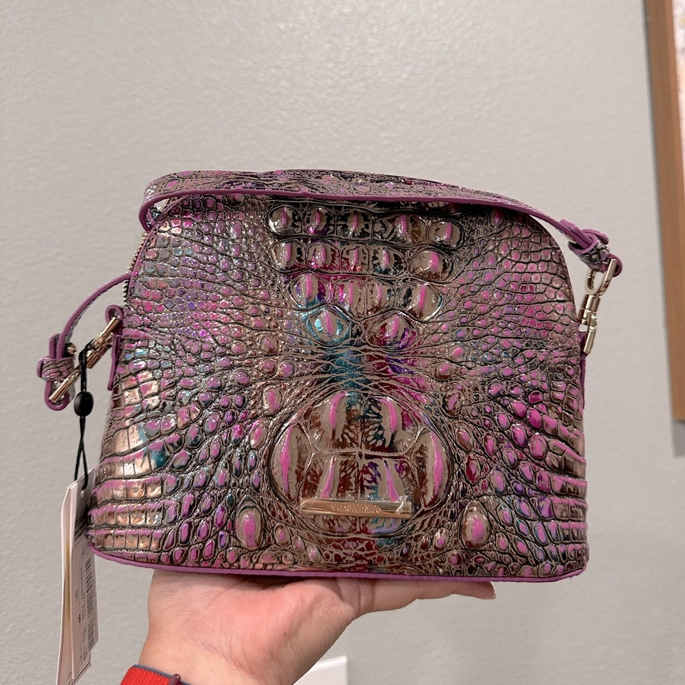 ❌❌SOLD❌❌Melbourne Collection Small Georgina Lustrous Crossbody Bag